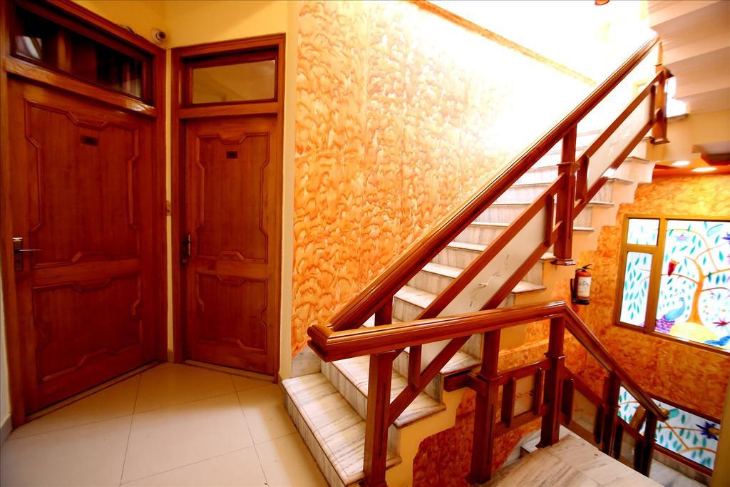 โรงแรมซันชายน์ หริทวาร ภายนอก รูปภาพ